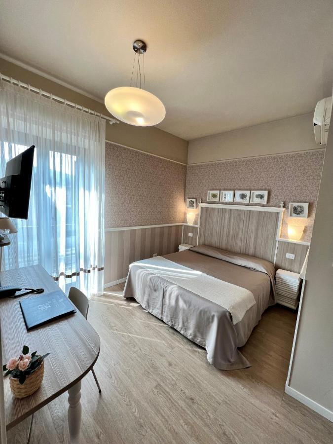 Hotel La Pace San Mauro Torinese Eksteriør billede