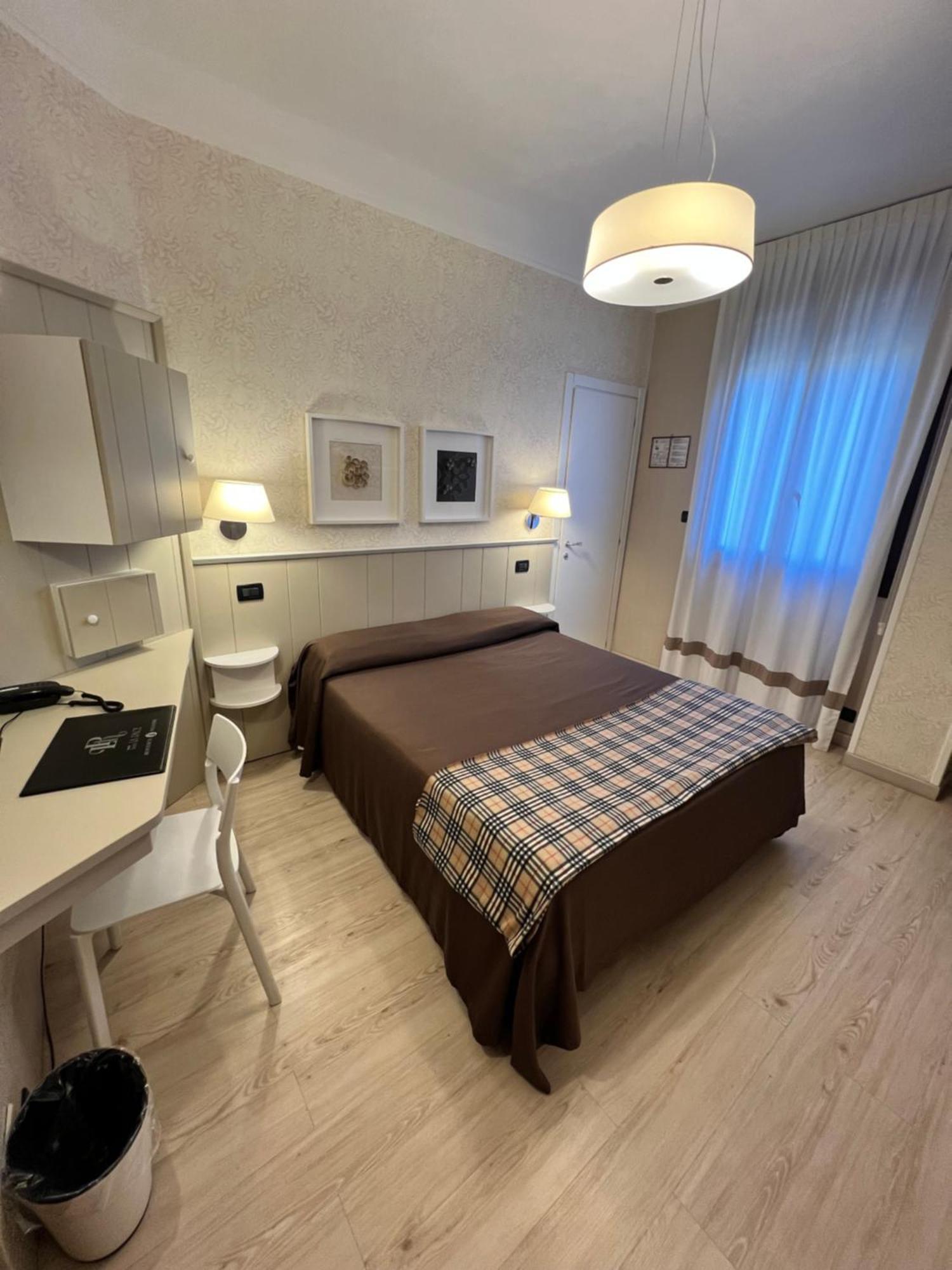 Hotel La Pace San Mauro Torinese Eksteriør billede