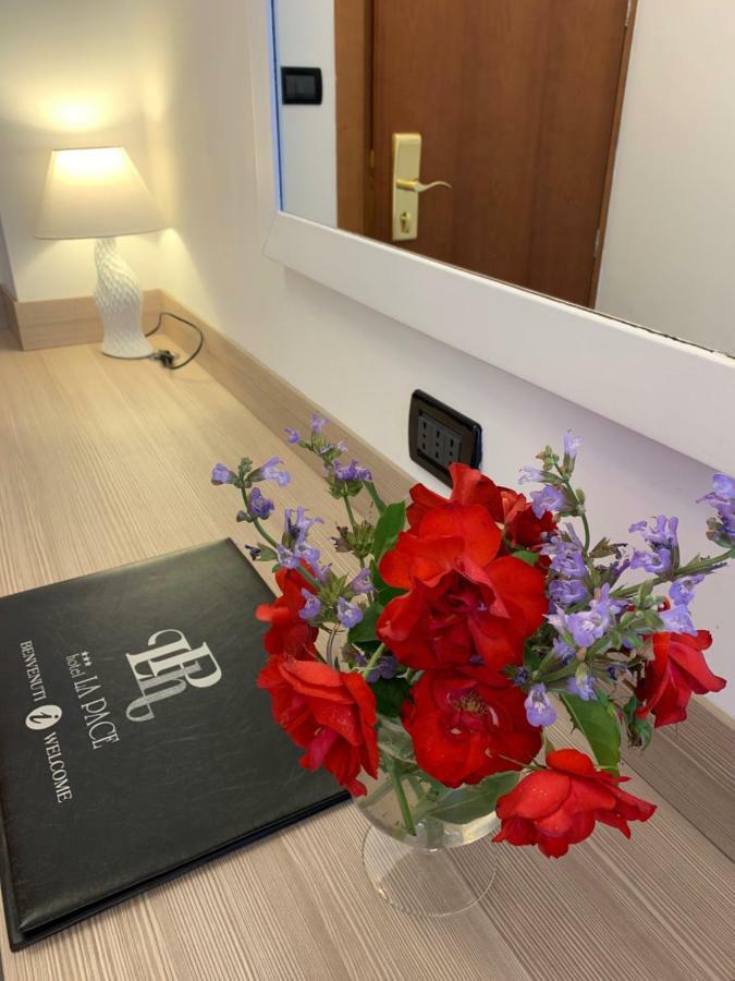 Hotel La Pace San Mauro Torinese Eksteriør billede